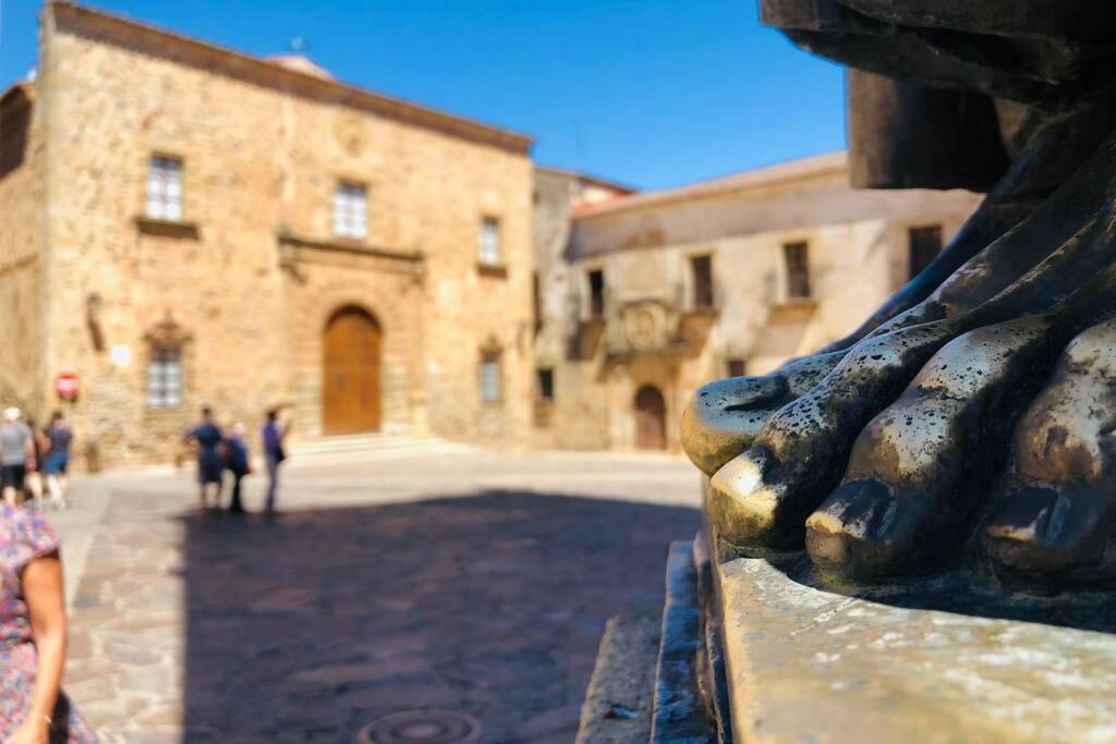 El Escondite De La Muralla Caces Esterno foto