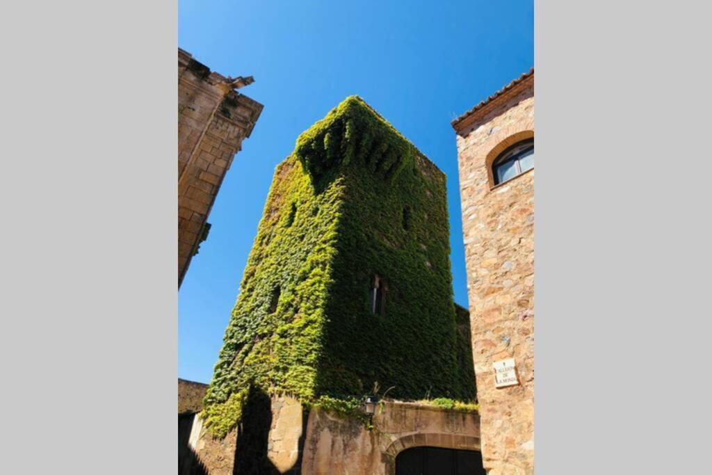 El Escondite De La Muralla Caces Esterno foto