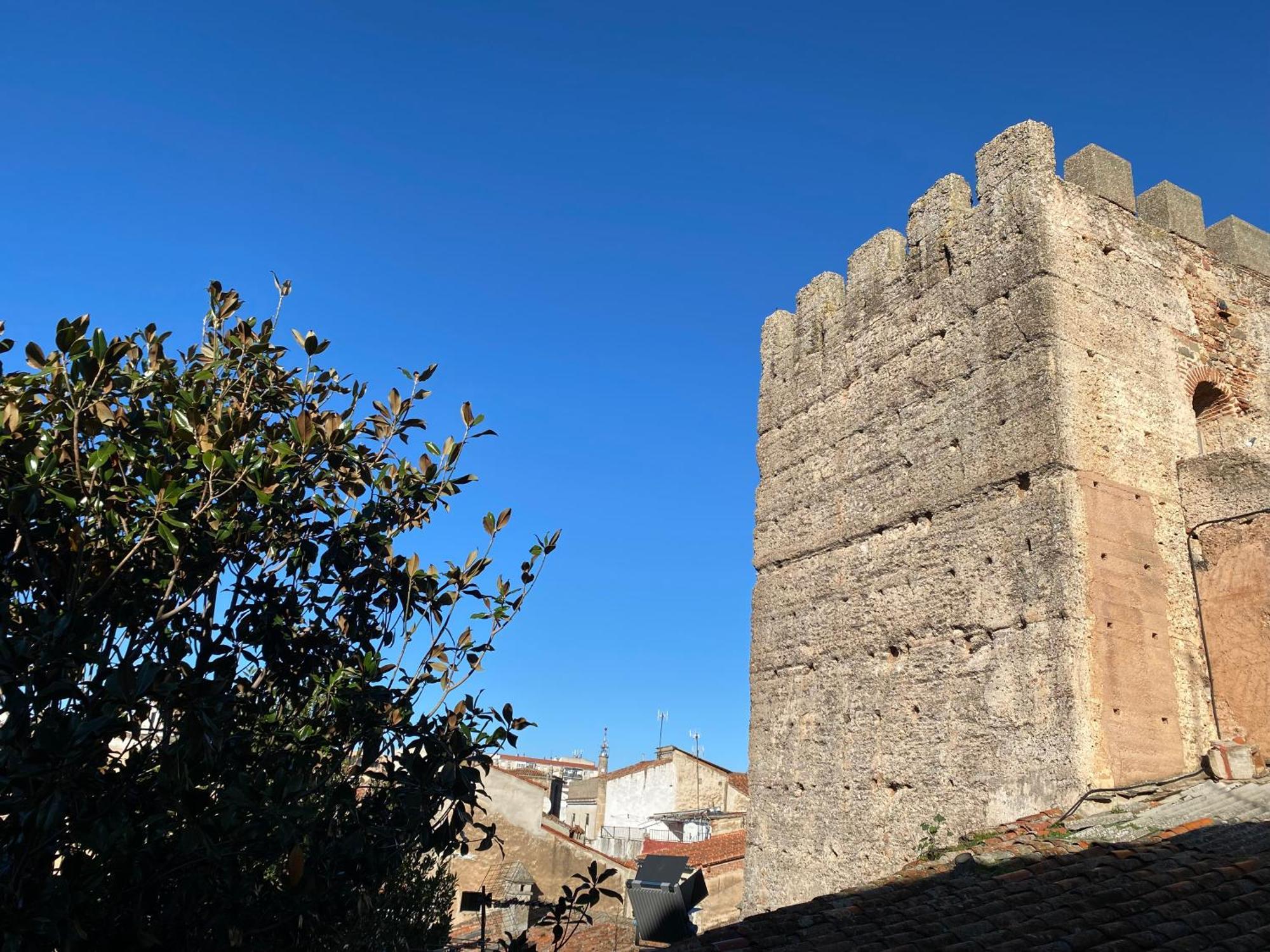 El Escondite De La Muralla Caces Esterno foto